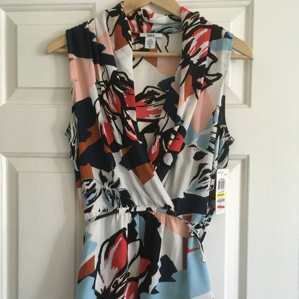 Wrap effect modern top NWT